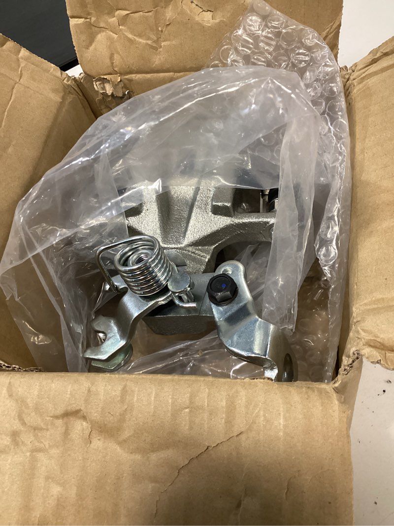 Condition photo showing Good Condition for SCITOO Rear Left Brake Caliper With Bracket 18B5002 Compatible For Ford For Fusion 2006-2012 For Lincoln MKZ 2007-2012 For Lincoln Zephyr 2006 For Mazda 6 2006-2013 For Mercury Milan 2006-2011