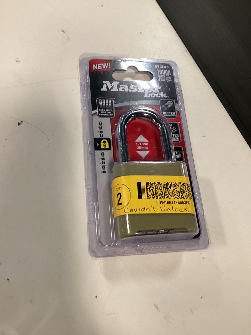 Condition photo showing New/Like New for outdoor combination lock, 1-1/2 in. shackle, resettable