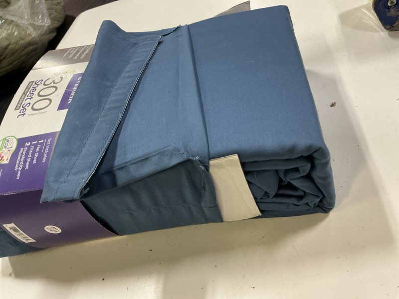 Condition photo showing Good Condition for better homes & gardens 300 thread count 100% cotton wrinkle resistant sheet set, full slate blue