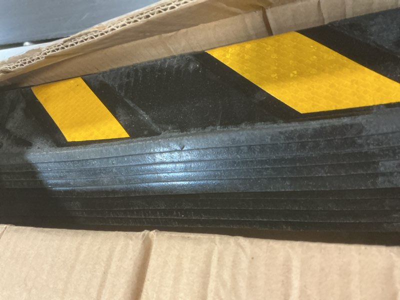 Condition photo showing Good Condition for 12 packs 12 pack garage wall corner guards, 31" rubber edge protectors with reflective stripe for parking safety, car bumper and wall corner protection