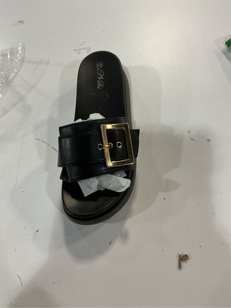 Condition photo showing Good Condition for ((SZ 9 ))Bamboo Buckle Detail Single Band Sandal - Black