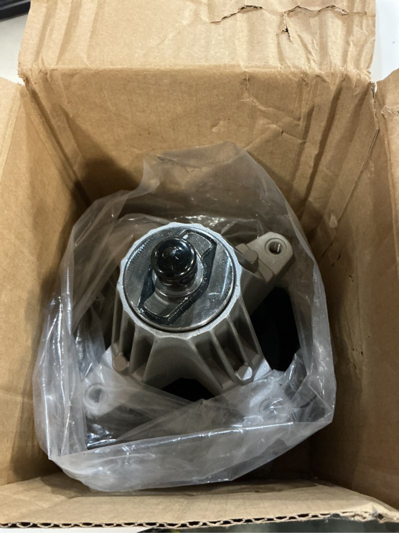 Condition photo showing New/Like New for atracypart 618-09260 lawn mower deck spindle assembly compatible with cub cadet zt1-42, zts1-42, mtd, craftsman z5200, troy-bilt mustang z42 42" zero turn mower, replaces oem 618p09260