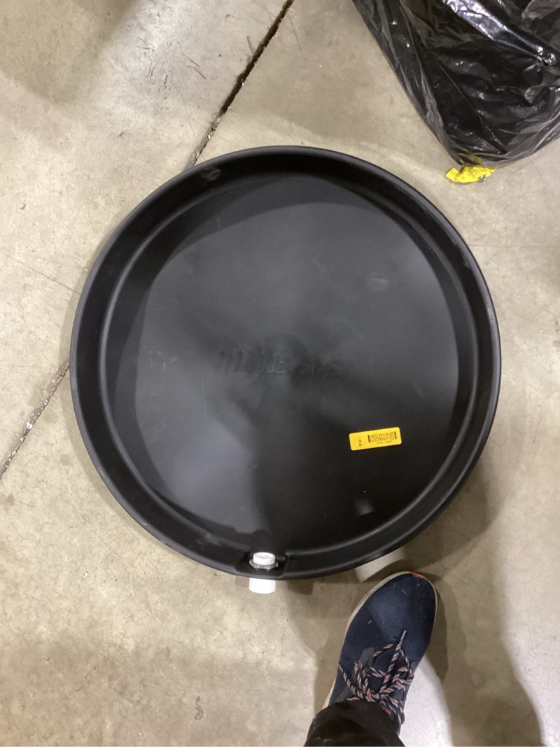 Condition photo showing Good Condition for rhinogear less mess drain pan oil change system
