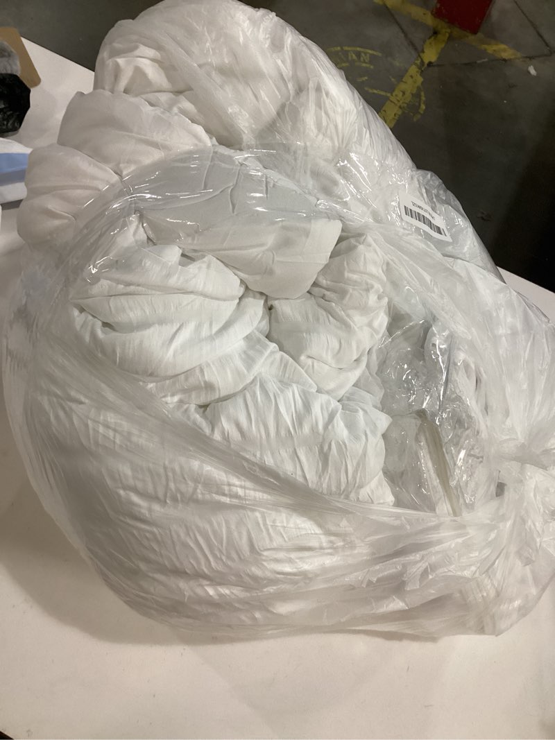 Condition photo showing Good Condition for CozyLux Queen Comforter Set Ivory Seersucker 7 Pieces Bed in a Bag Queen Comforter Set with Sheets, Luxury Soft Bedding Set with Down Alternative Comforter, Sheets, Pillowcases & Shams for All Seasons Ivory Queen