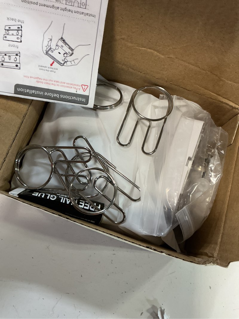 Condition photo showing Good Condition for Retractable Clothesline Indoor, Non-Sagging Outdoor Clothes Line Retracting 15.7 Feet Heavy Duty Laundry Line Retractable Wall Mounted Clothes Line Outdoors (Square-White) White Square