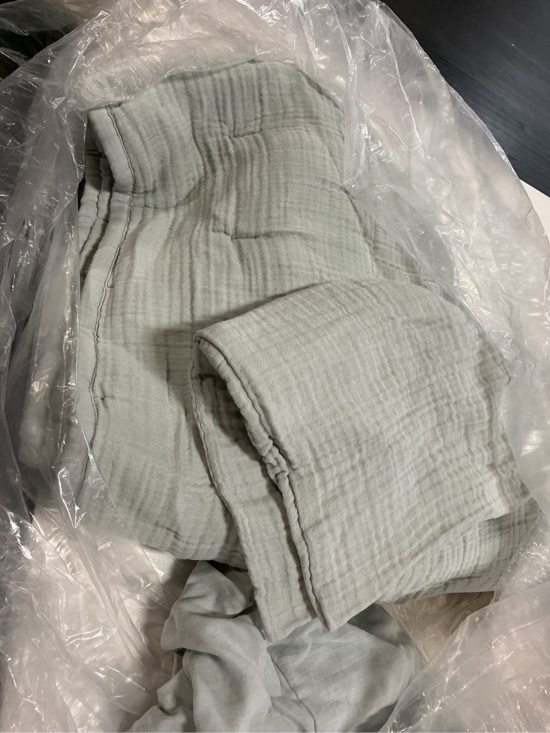 Condition photo showing As Is for organic cotton gauze toddler quilt & sham set, one size, mist
