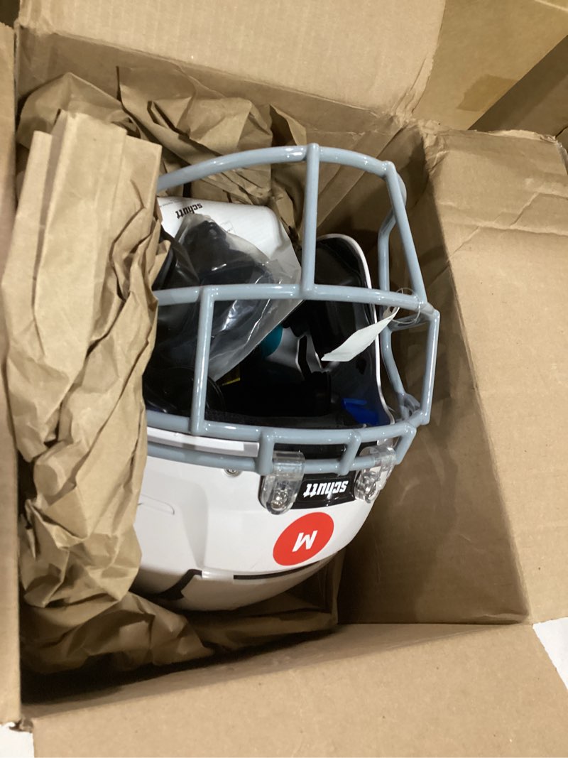 Condition photo showing Good Condition for Schutt Youth Vengeance A11 white medium