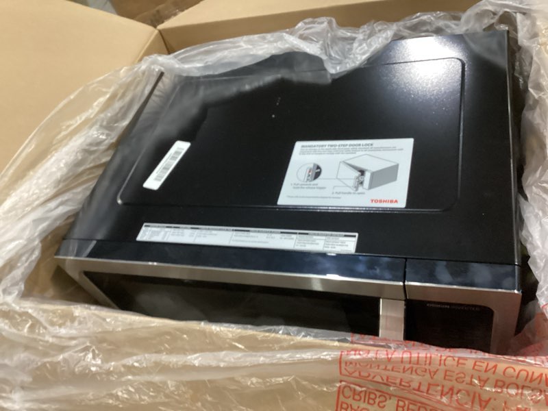 Condition photo showing Good Condition for toshiba ml-em45pit(ss) countertop microwave oven with inverter technology, kitchen essentials, smart sensor, auto defrost, 1.6 cu.ft, 13.6" removable turntable, 33lb.&1250w, stainless steel inverter-1.6 cu. ft.