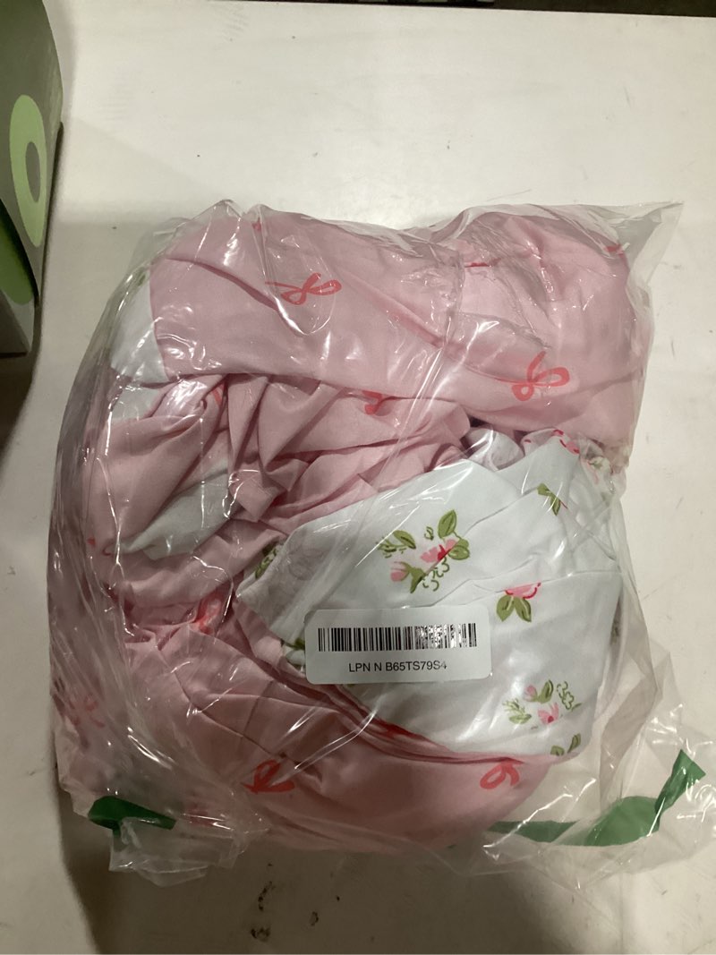Condition photo showing New/Like New for floral duvet cover queen size 3 pieces reversible pink bow bedding set for girls,cute princess style bedding,ultra soft breathable comforter cover with 2 pillowcases?durable zipper pink floral jfs1274 queen(no comforter)