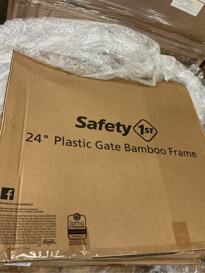 Condition photo showing New/Like New for safety 1st multicolored 24 in. h x 28-42 in. w wood child safety gate