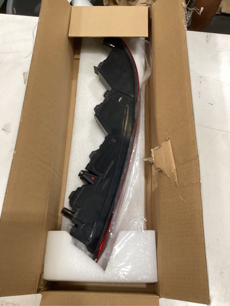 Condition photo showing Good Condition for astra depot replacement for 2018-2021 audi q5 80a945069a us edition rear bumper tail light reverse light fog lamp left-driver + removal tool