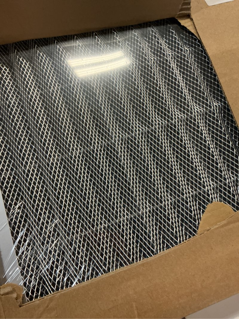 Condition photo showing As Is for VEVOR 20x25x1 inch Electrostatic Air Filter, AC/HVAC Furnace Filter Washable & Reusable Aluminum, MERV 8 Long Lifetime, Home or Office (Actual Size: 19.75 x 24.65 x 0.82 in)