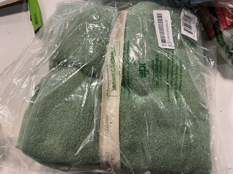 Condition photo showing Good Condition for Natemia Hooded Towel Poncho – 100% Organic Cotton - Kids & Toddler Beach Towel with Hood - GOTS Certified - Gentle on Sensitive Skin - Cozy Swim & Bath Towel for Boys, Girls - Perfect Registry Gift 4-6T Ochre green 