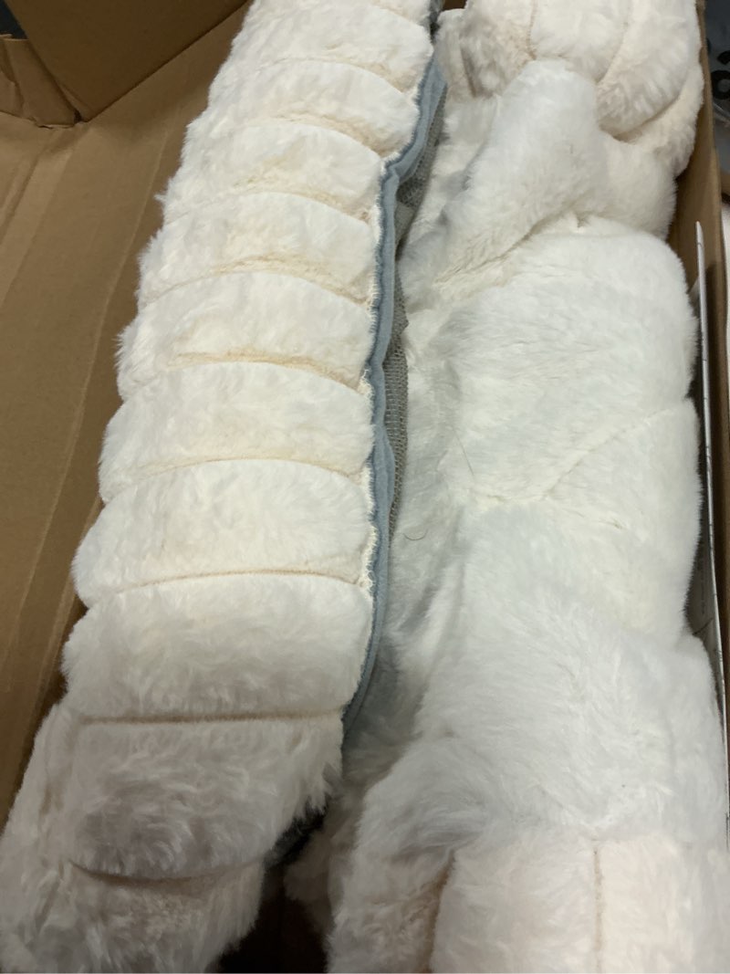 Condition photo showing Good Condition for zoratoo cloud-cuddle cat perch for window sill with bolster, natural wood & metal frame cat window seat for large cats, easy to adjust zipper cushion pet bed for windowsill (medium) medium white