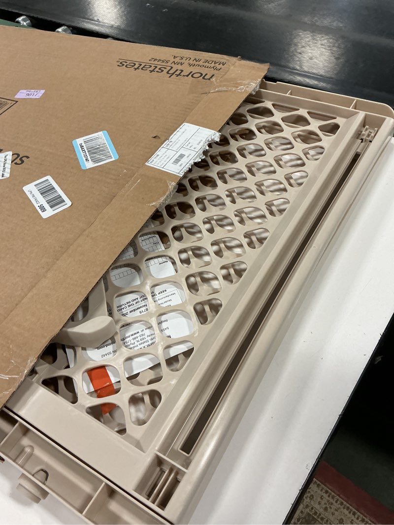 Condition photo showing Good Condition for Toddleroo by North States 42” Wide Supergate Ergo Baby Gate, Made in USA: For Doorways or stairways. Includes Wall Cups. Pressure or Hardware Mount. 26” - 42” Wide (26" Tall, Sand) (B01HG7E5R8)