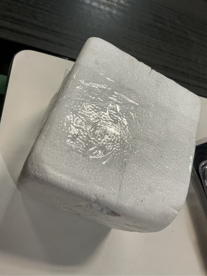 https://lotting-media.assets.bidfta.com/lotting_3d5ac5a8-3162-44fe-bfa7-f832dcae5120