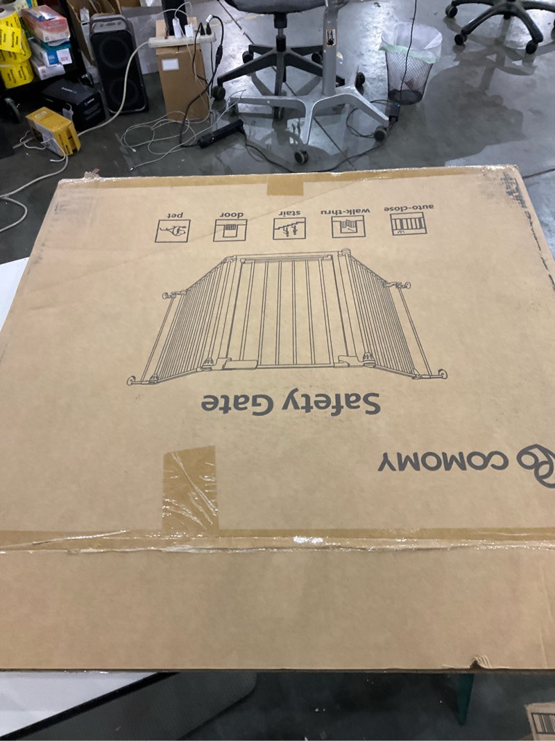 Cumbor 29.7-48" Baby Gate for Stairs, Mom's Choice Awards Winner-Dog Gates for Doorways, Auto Close 