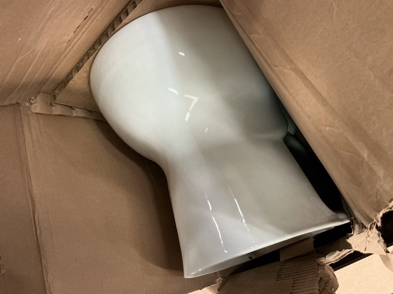 Condition photo showing New/Like New for American Standard 3517.D101.020 Toilet Bowl, White White 3517.D101.020