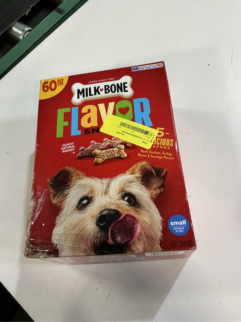 Condition photo showing New/Like New for ( bb/09/01/2027) milk bone flavor snacks large dog biscuits, flavored crunchy dog treats, 60 oz