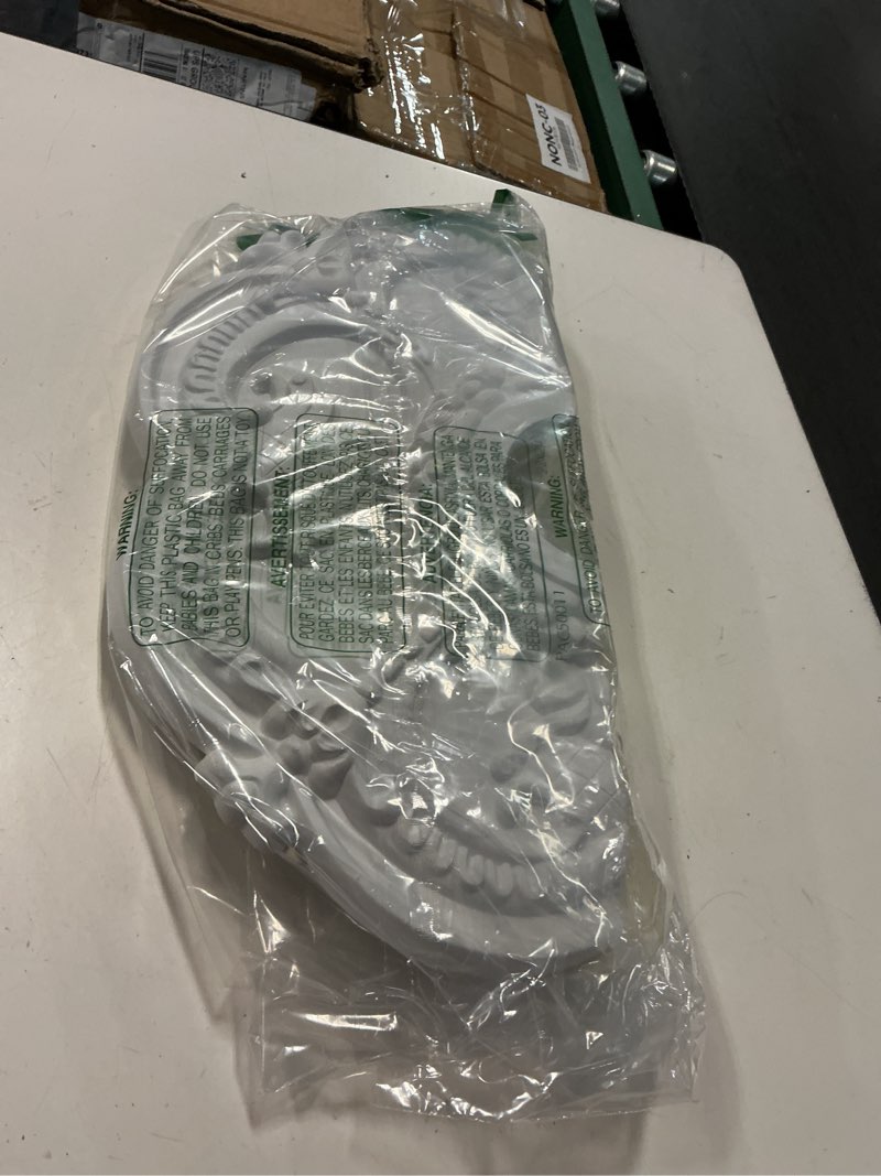 Condition photo showing Good Condition for ekena millwork cm17ro2 18"od x 3 1/2"id x 1 1/2"p rotherham ceiling medallion, fits canopies up to 3-1/2", 2 piece split