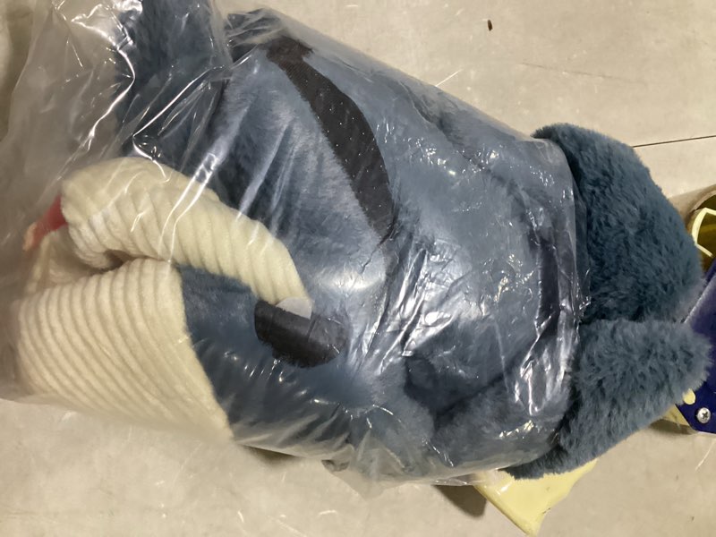 Condition photo showing New/Like New for qwinee cat mat shark-shaped kennel kitten bed hideout house warm soft comfortable semi-closed cat dog nest blue s small blue