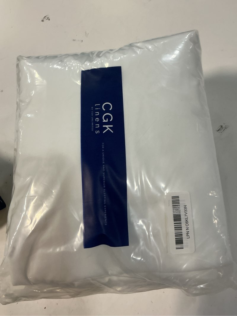 Condition photo showing New/Like New for full 6 piece sheet set - comfy, breathable & cooling - hotel luxury bedding for women, men, kids & teens - 1 flat & 1 fitted sheet & 4 pillowcases w/ deep pockets - ultra-soft and wrinkle free - white full 01 - white