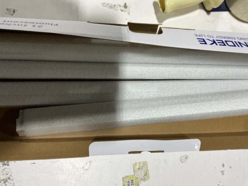 Condition photo showing Good Condition for 8 Pack 21 Inch T5 Fluorescent Light Bulb 13 Watt F13T5/WW Compatible with Sylvania Satco Philips GE Under Cabinet Tube Light Warm White 800 Lumen G5 Base 8 Count 8 Pcs-warm white
