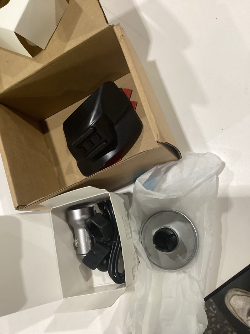 Condition photo showing Good Condition for car phone holder for jeep wrangler (2011-2016 2017),magsafe car mount charger,magnetic phone holder,15w wireless charging,dashboard phone holder,360° & hands free,2015 wrangler interior accessories