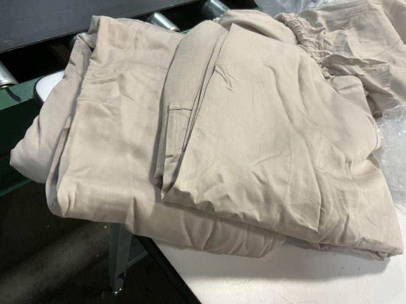 Condition photo showing Good Condition for quince orgnic cover duvet set shams calking toffee
