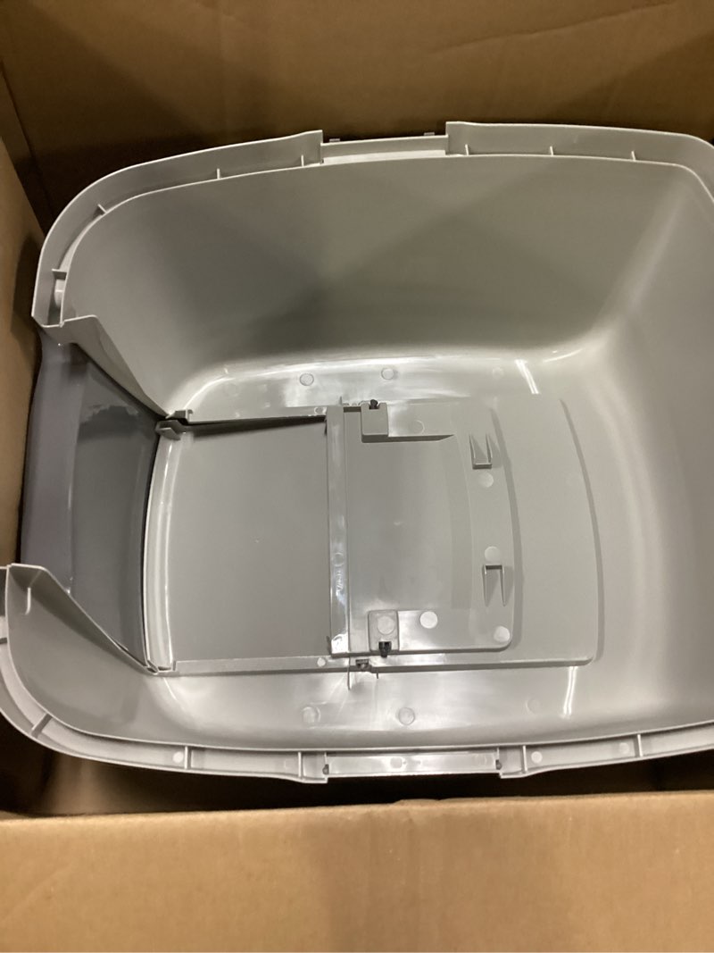 Condition photo showing Good Condition for iris usa cat litter box large with front door flap, covered enclosed litter box enclosure with scoop, handle & buckles for portability & privacy, hidden litter pan, gray jumbo enclosed dark gray w/ scoop