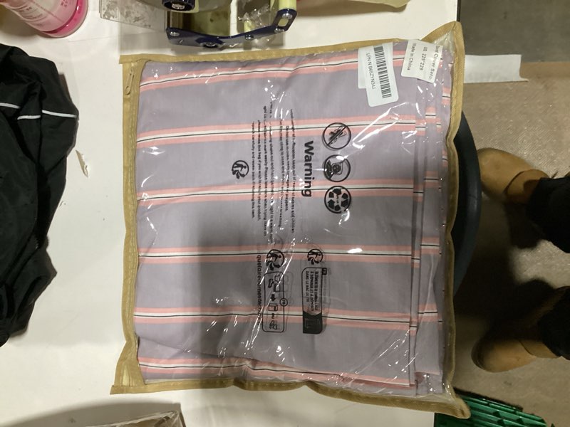 Condition photo showing New/Like New for Merryword 100% Cotton Duvet Cover Set Queen Size - Gray and Pink Striped Bedding Set with Zipper & Corner Ties, 3-Piece Luxury Linen Like Bedding Set for All Seasons Queen Wide Stripes-pink/Gray