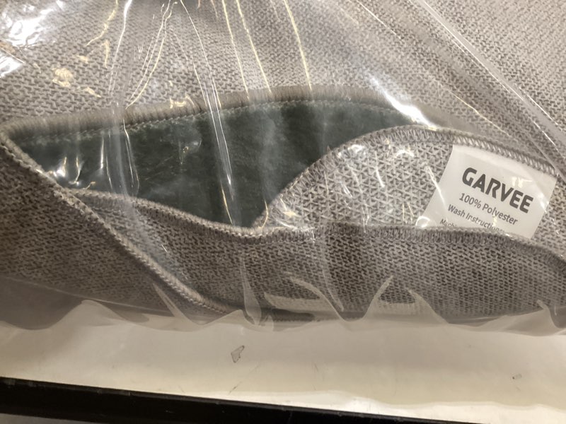 Condition photo showing Good Condition for garveehome scalloped area rugs 8x10 for living room, dark green large washable rug soft non slip backing floor mat carpet indoor thin rug for bedroom dining room playroom nursery home decor green 8' x 10' (rectangular)