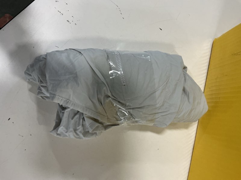 Condition photo showing Good Condition for Granite Grey pure-life splash jacket POC