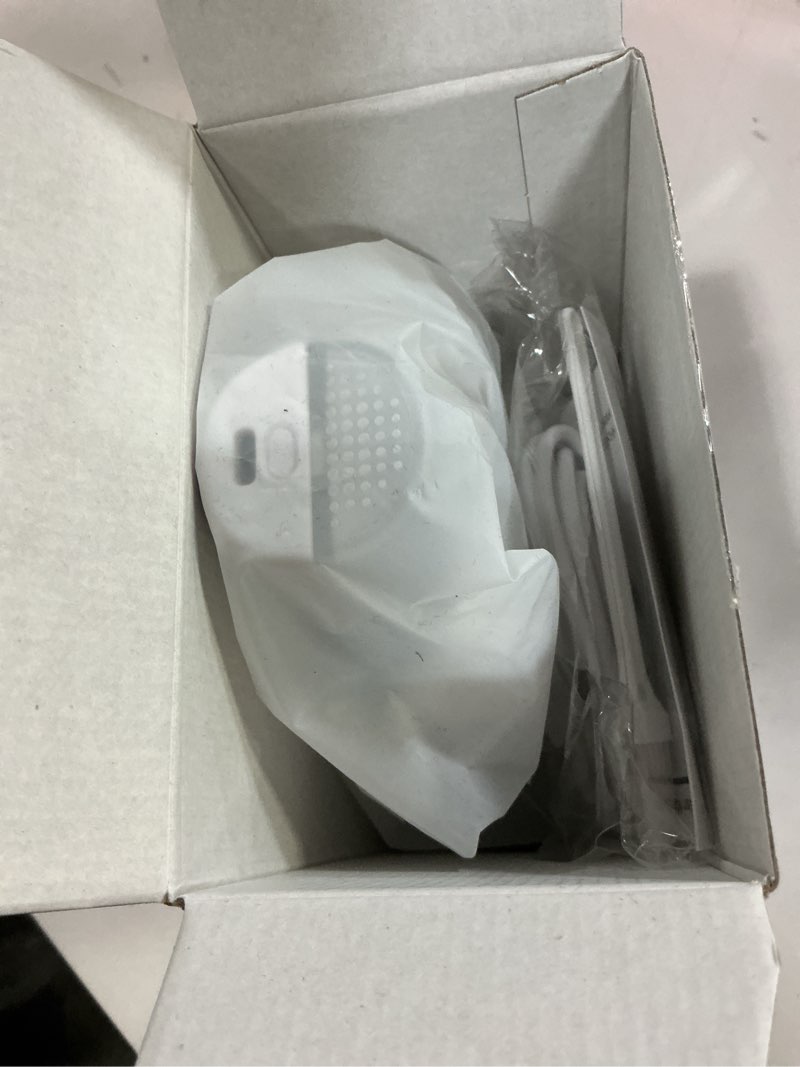 Condition photo showing Good Condition for VASSON Fabric Shaver, Electric Lint Remover, Rechargeable Lint Shaver, Sweater Shavers to Remove Pilling, Large Fuzz Remover for Clothes Couch Furniture (Greyish White)