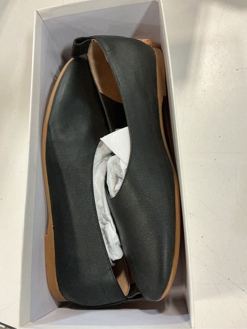 Condition photo showing Good Condition for quince italian leather glove ballet flat, 7, black