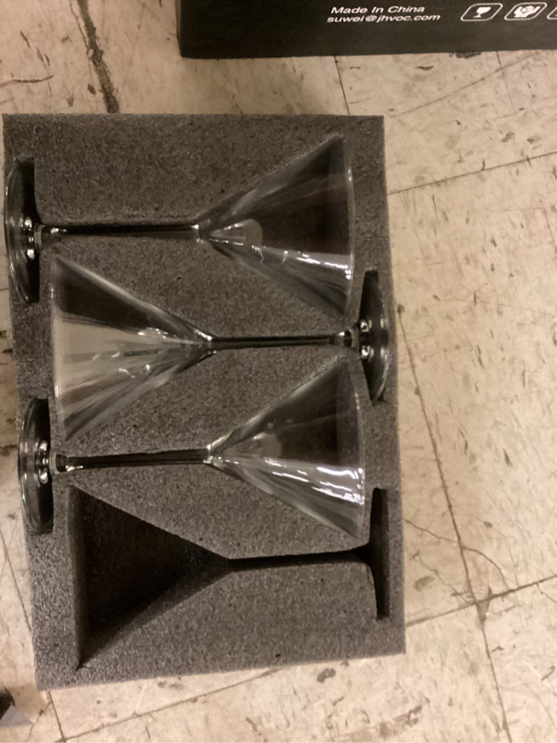 Condition photo showing Good Condition for handblown crystal martini glasses set of 4-9.5 oz coupe glass set with stem - elegant cocktail glasses for bar, margarita, cosmopolitan, manhattan, gimlet - unique gift for mother’s day