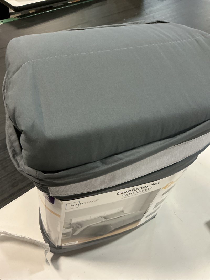 Condition photo showing Good Condition for mainstays all in one reversible comforter and sheet set, 7-piece, queen, gray