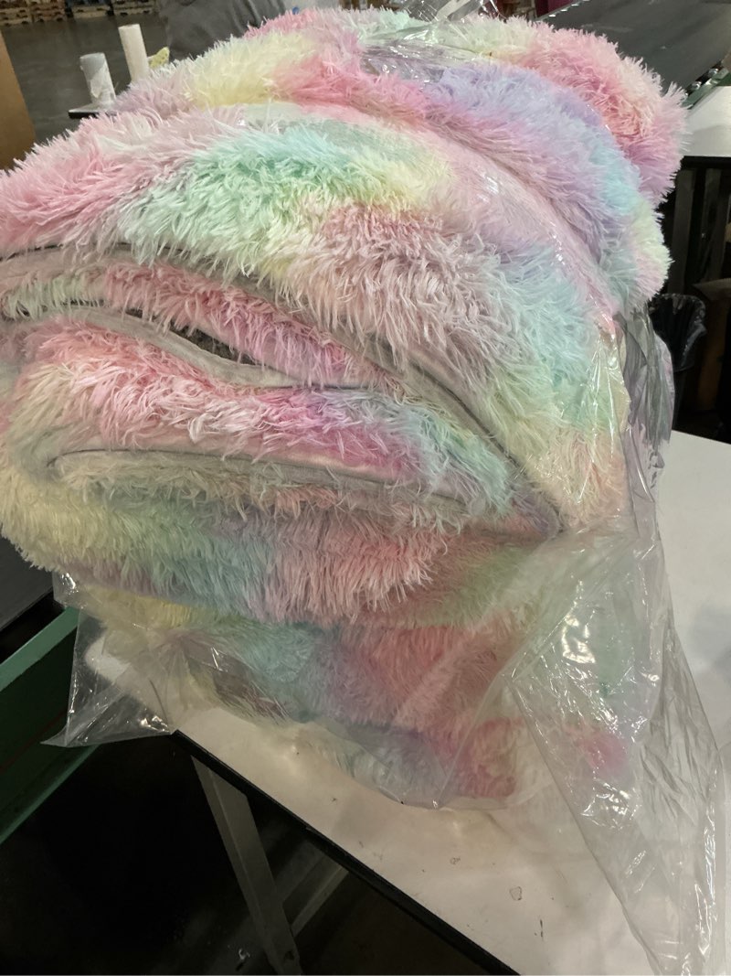 Condition photo showing Good Condition for Fluffy 9x12 Large Area Rugs for Girls Bedroom Living Room, Rainbow Soft Washable Shag Carpet for Kids Room, Nursery, Dorm Decor, Colorful Cute Plush Fuzzy Rugs for Baby Toddler Rainbow 9' x 12' (Rectangular)