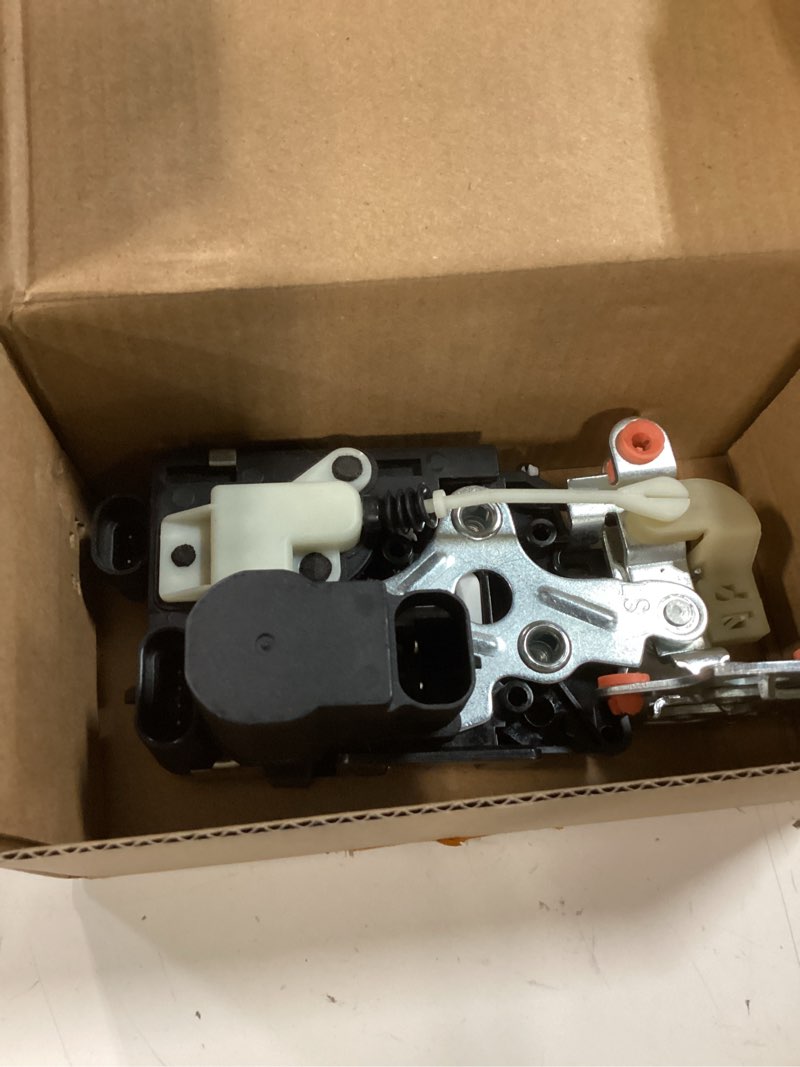 Condition photo showing Good Condition for front left driver side door lock actuator latch for chevrolet blazer 1995-2005, bravada 1996-2004, gmc jimmy 1995-2001