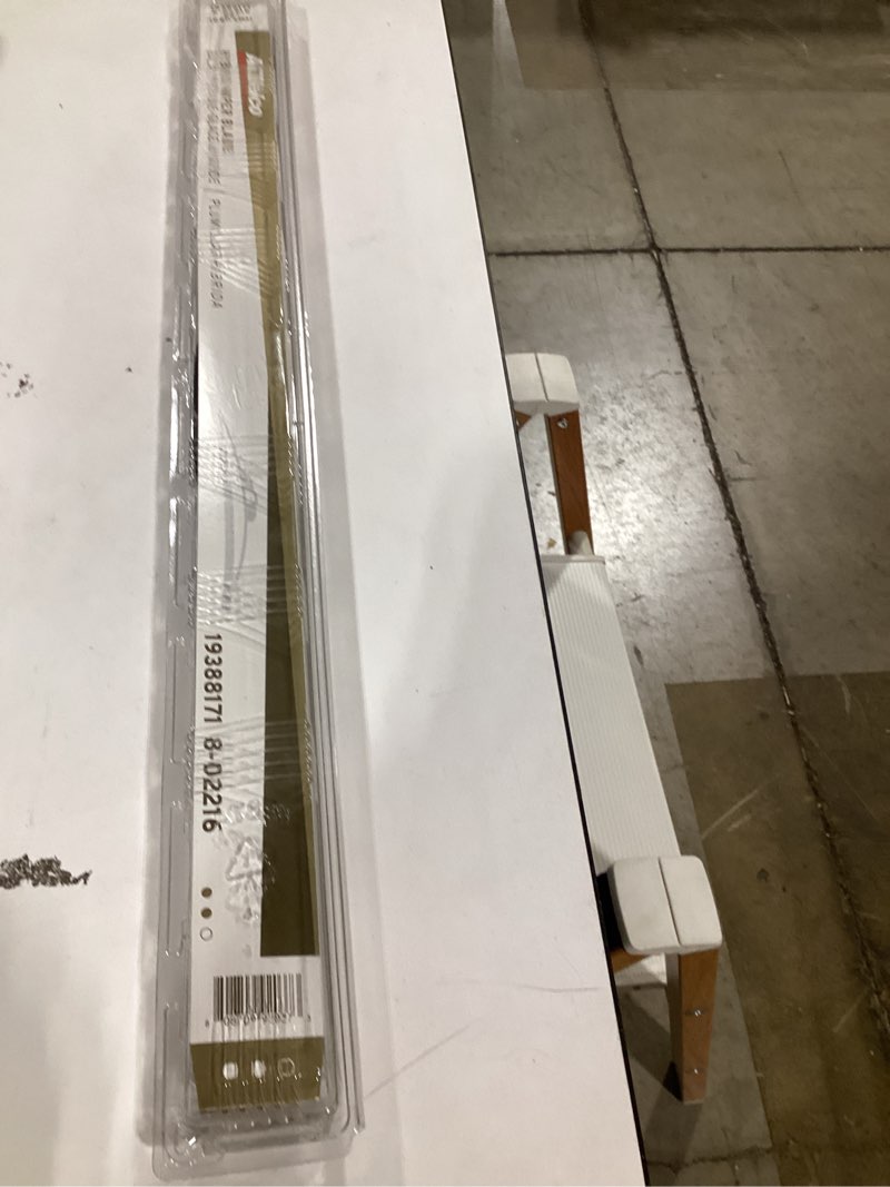 Condition photo showing Good Condition for acdelco gold 8-02216 (19388171) hybrid wiper blade, 22.0 in