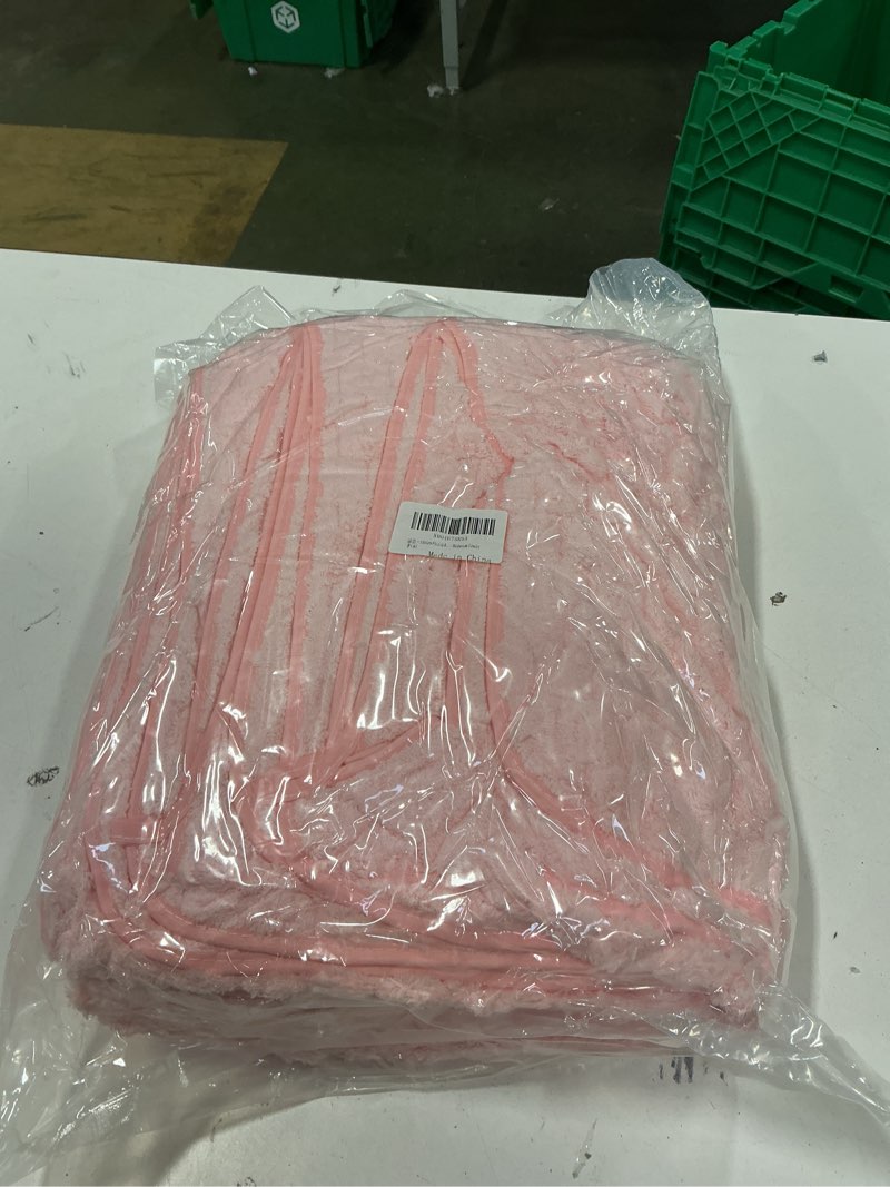 Condition photo showing New/Like New for 4 Extra Fluffy & Soft Bath Towels - 27x54 Inch - for Home, Hotel & Spa,Lightweight and Highly Absorbent Quick Drying Towels, Perfect for Daily Use,Perfect Bathroom Towels (Pink)