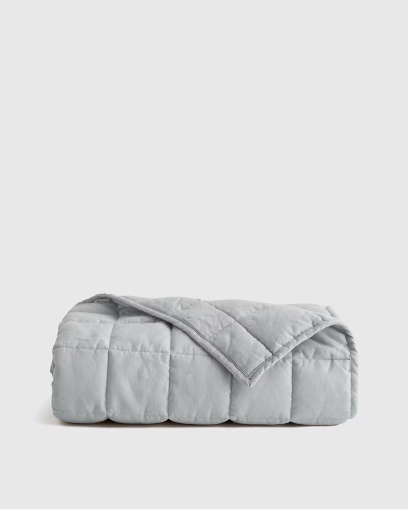 european linen toddler quilt size 50x36in 
