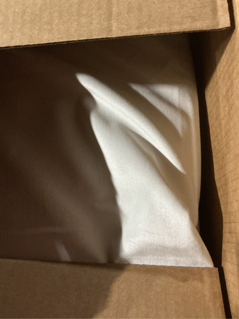 Condition photo showing Good Condition for HPD Half Price Drapes Heritage Plush Velvet Curtains 96 Inches Long Room Darkening Curtains for Bedroom & Living Room 50W x 96L, (1 Panel), Pillow White Pillow White 50"W x 96"L (Pack of 1)