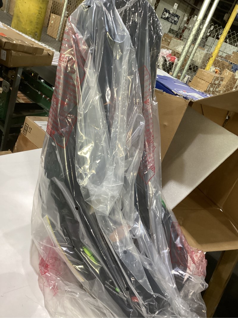 Condition photo showing New/Like New for chicco fit360 cleartex rotating car seat - base