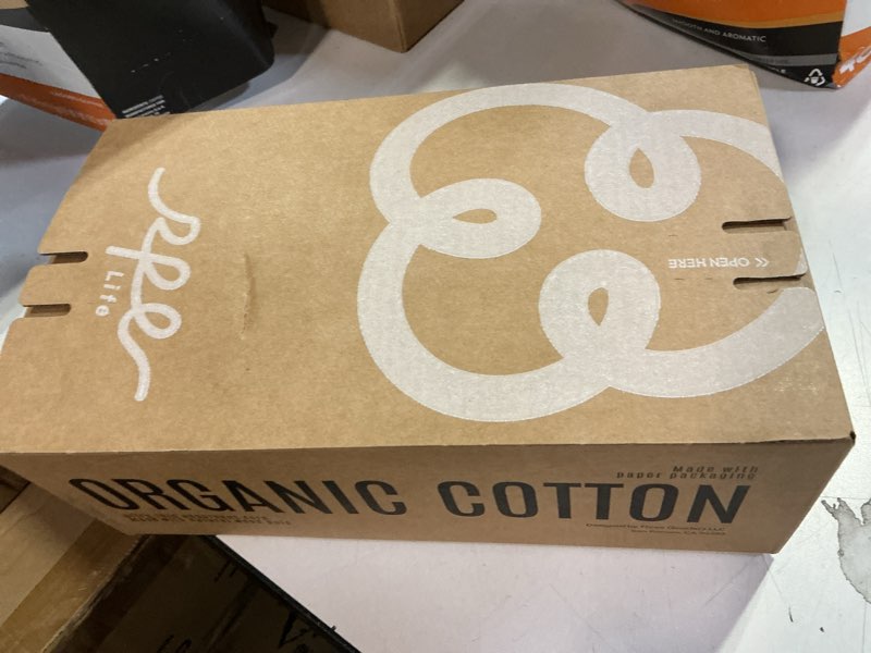 Condition photo showing New/Like New for 100% Organic Long Panty Liners for Women - 96ct, Ultra Thin Cotton Cover, Light Absorbency, Unscented Barely There Pantiliners (Long Liner, Size 2, 96ct) Long Liner (Size 2) Long Liner, Size 2, 96ct