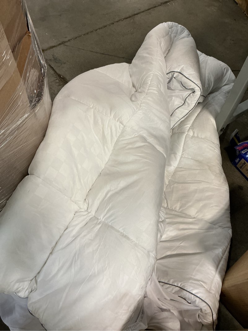 Condition photo showing As Is for mattress topper king,extra thick mattress pad cover for back pain,cooling mattress protector with 8-21 inch deep pocket,overfilled down alternative filling white king