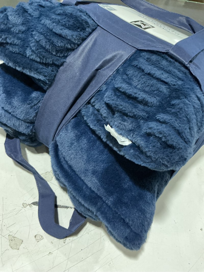 Condition photo showing Good Condition for member's mark 2-pack ruched faux fur decorative pillows, 22" x 22"
