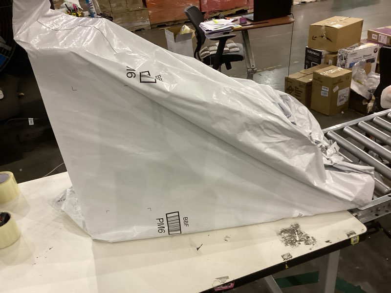 Condition photo showing New/Like New for Lesure Dog Stairs for High Bed Pet Steps Ramp for Small Dogs with CertiPUR-US Certified Foam with Non-Slip Bottom, Grey, 5 Steps 5-Step (H: 22.8IN) Grey