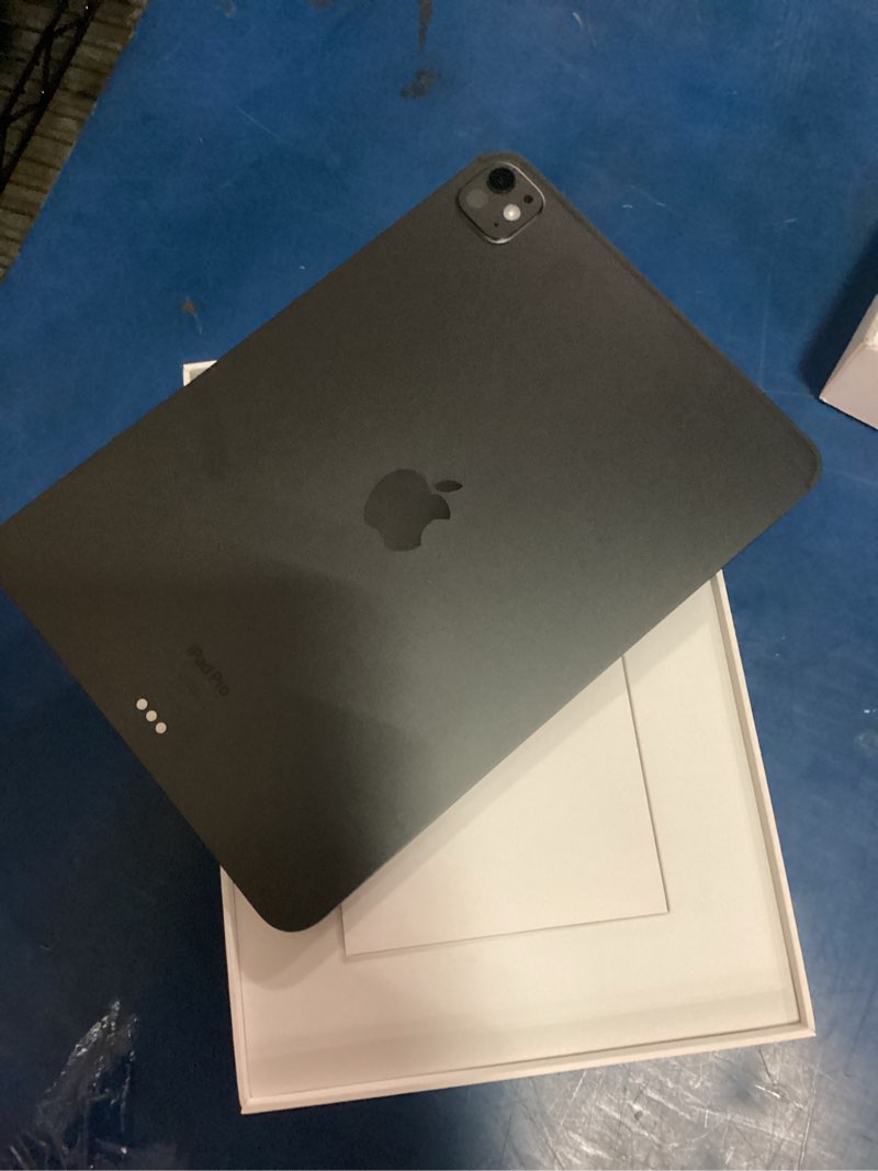 Condition photo showing New/Like New for apple ipad pro 11-inch (m4): built for apple intelligence, ultra retina xdr display, 256gb, 12mp front/back camera, lidar scanner, wi-fi 6e, face id, all-day battery life — space black wi-fi 256gb space black standard glass