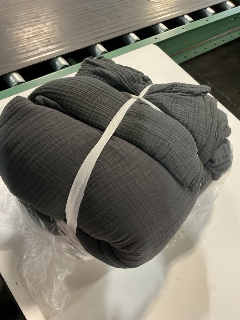 Condition photo showing Good Condition for organic cotton gauze duvet cover set, full/queen, charcoal